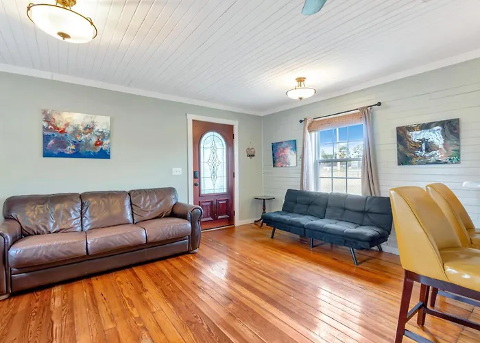 Blue Cottage, Close To Downtown & Bases! Pensacola